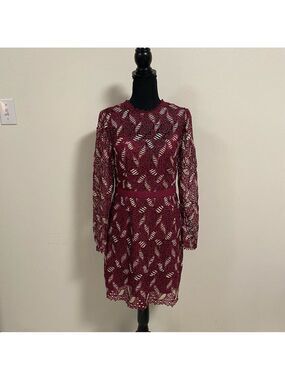La Maison Talulah Dress Women’s Size Medium Mulberry/Gold The Passion Lace LS